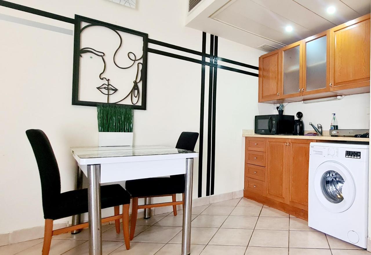 Go To Apartments In Leonardo Bat Yam Exteriör bild