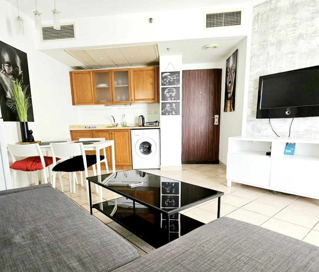 Go To Apartments In Leonardo Bat Yam Exteriör bild