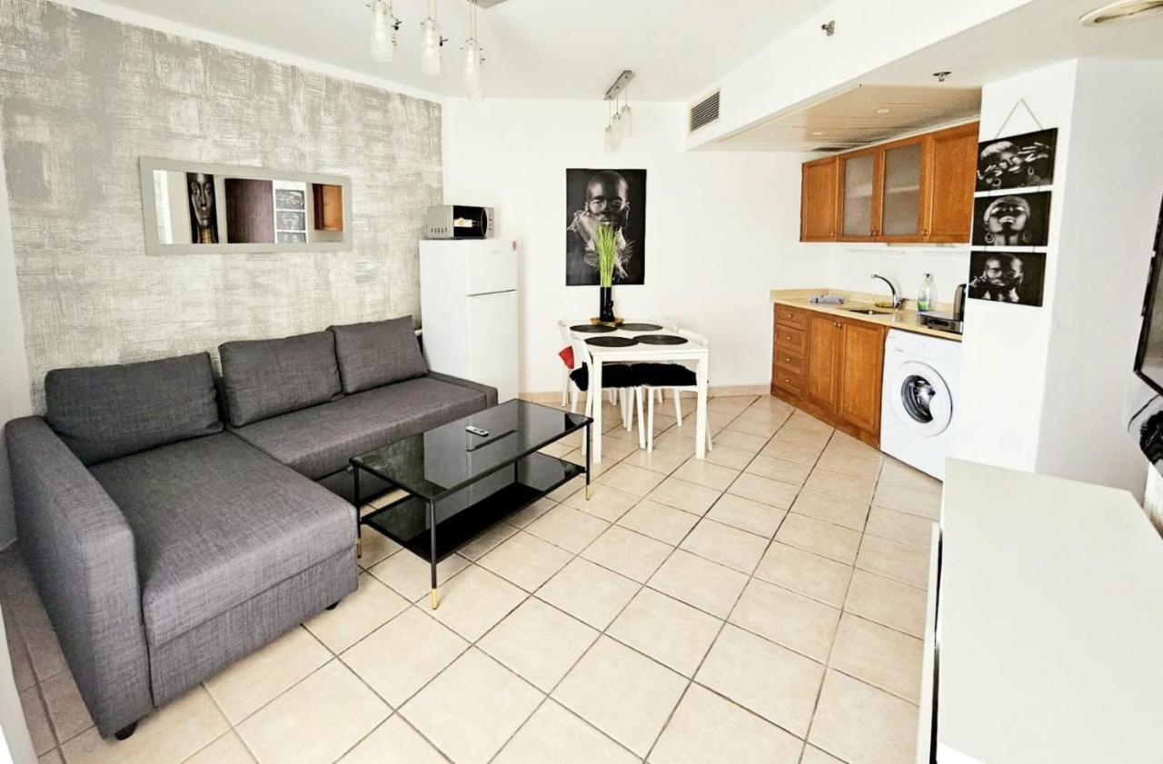 Go To Apartments In Leonardo Bat Yam Exteriör bild