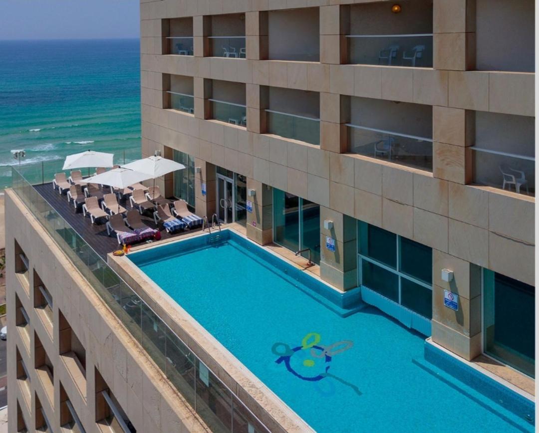 Go To Apartments In Leonardo Bat Yam Exteriör bild